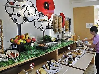 宜必思圣布里克菲尼亚克酒店 Yffiniac 酒店
